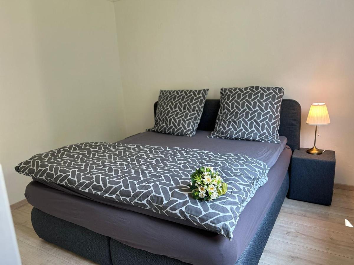 Gemuetliches Familienhaus - Fuehlt Euch Wohl Apartamento Oldemburgo Exterior foto